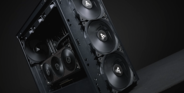 VANTABLACK | Ryzen 7 9800X3D + RTX 5070 Ti